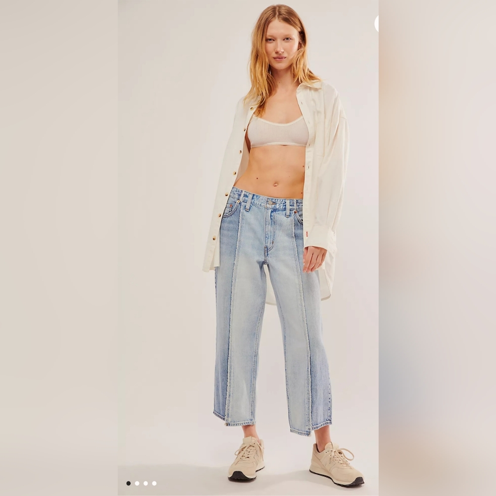 NWT Levis Premium Baggy Dad Recrafted Cropped Mid Rise Medium Wash Jeans. 24x28